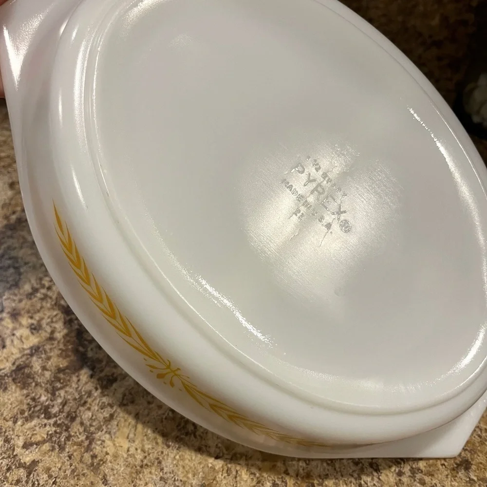 Pyrex vintage quart